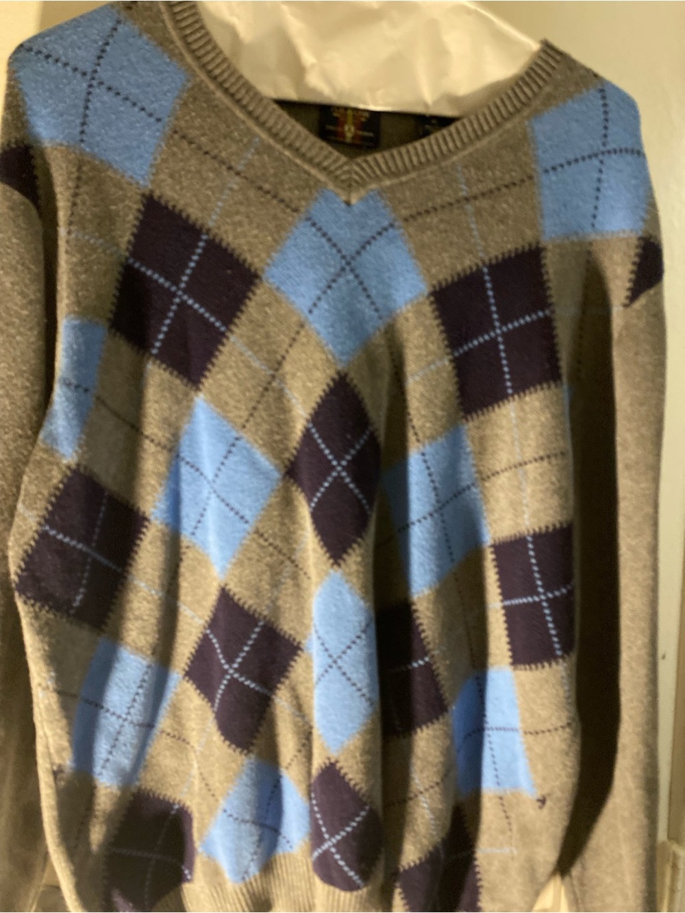 Arrow Men's Grey V-Neck Sweater with Blue and Navy Argyle